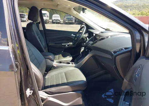 2015 Ford Escape Se z USA, uszkodzony, nr VIN 1FMCU9GX4FUC00613